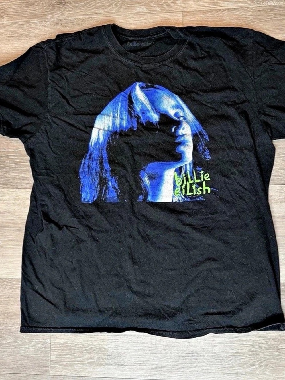 Billie Eilish Graphic Tee in Black & Blue Size XL